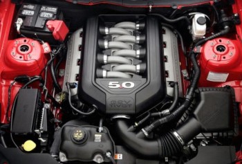 At Limousine Sales and Service, not only do we understand and perform details and regular scheduled maintenance. We perform complete limo service! Whether your limo needs emissions diagnostics, electrical diagnostics, transmission or engine service, overhaul, or remove and replacement, our highly experienced techs are highly trained in today's modern luxury limousines. We offer the highest levels of limo repair in all makes and models of limousines, whether they are Cadillac, Lincoln, GM, Ford, Hummer, or another make of sedan, SUV, or limo bus.